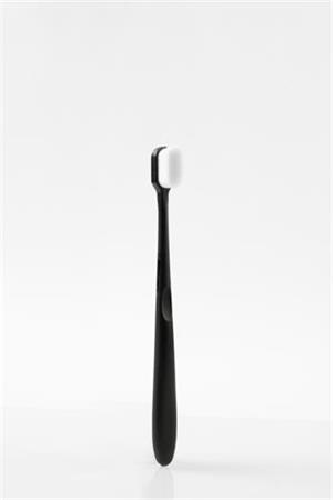 KUMPAN Plastic toothbrush with ultra fine bristles - black